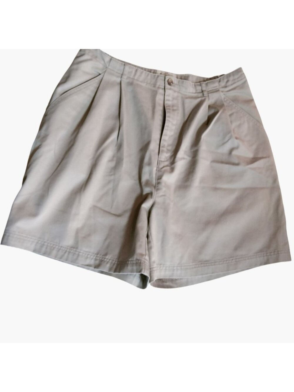 St Johns Bay Womens Khaki Pleated Front Shorts Size 16 Stretch Waist